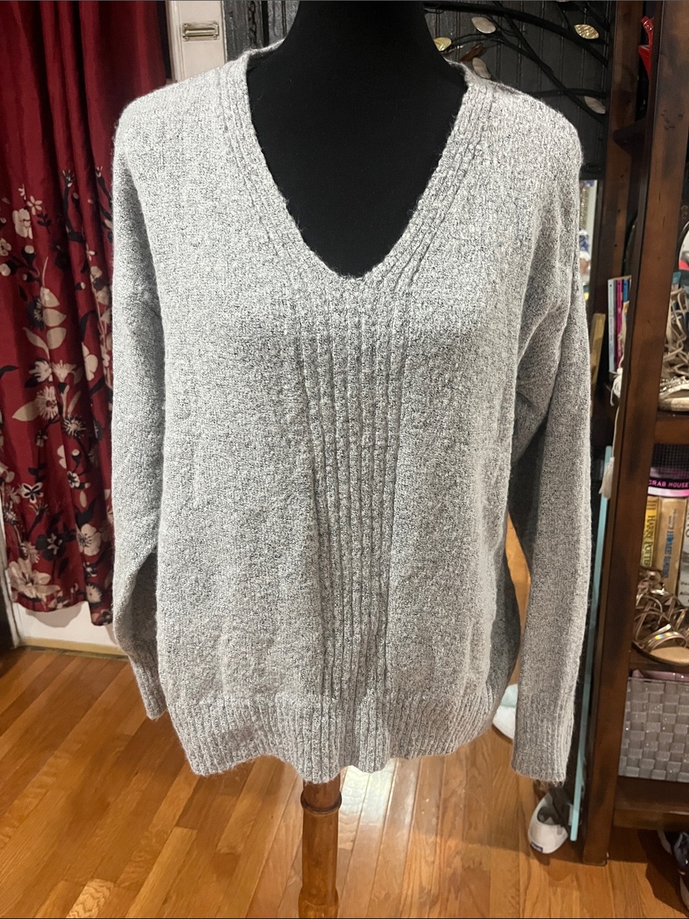 jason maxwell Light Gray V-Neck Ribbed Front Sweater
